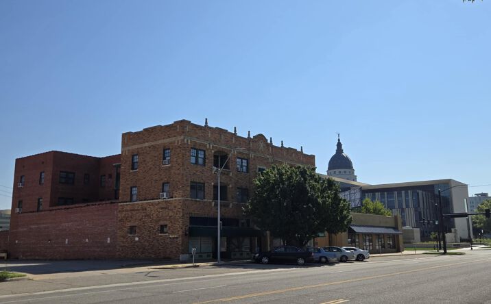 Pictures of Retail, Office, Restaurant property located at 508 SW 10th Ave, Topeka, KS 66612 for lease - image #1