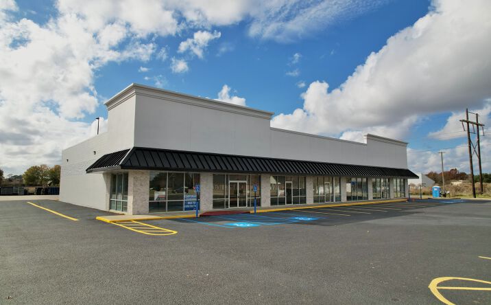 Pictures of Retail property located at 110 Production Dr, Lafayette, LA 70508 for lease - image #1