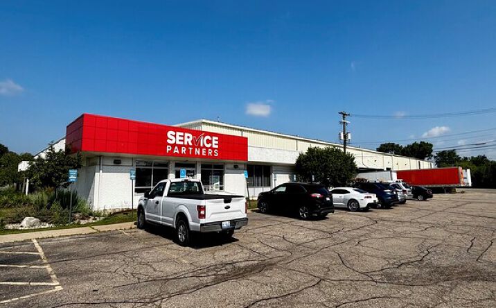 Pictures of Industrial property located at 23240 Industrial Park Dr, Farmington Hills, MI 48335 for lease - image #1