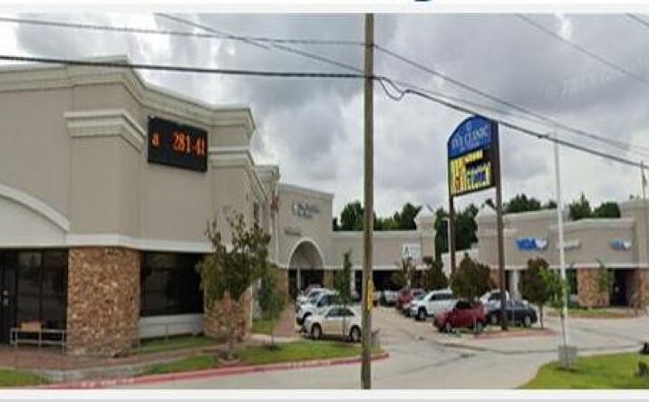 Pictures of Office property located at 1100 Gulf Fwy, League City, TX 77573 for lease - image #1