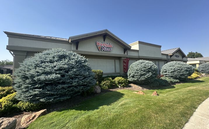 Pictures of Restaurant property located at 8489 W Overland Rd, Boise, ID 83709 for lease - image #1