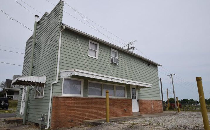 Pictures of Retail, Office property located at 604 E Main Street, Saint Paris, OH 43072 for lease - image #1