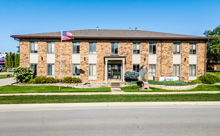 Pictures of Office property located at 3510 Kimball Ave, Waterloo, IA 50702 for lease - image #1