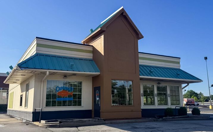 Pictures of Retail, Restaurant property located at 2951 Veterans Memorial Pkwy, St Charles, MO 63303 for lease - image #1