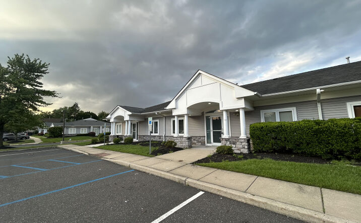 Pictures of Office property located at 1900 Mount Holly Road Building 2, Burlington, NJ 08016 for lease - image #1
