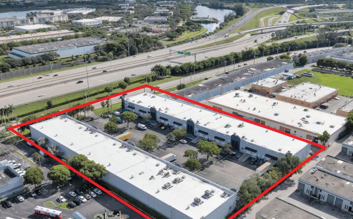 Pictures of Industrial property located at 2500 W 84th St, Hialeah, FL 33016 for lease - image #1