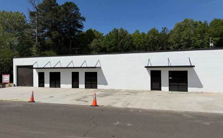 Pictures of Retail, Office, Industrial property located at 114 Willow Rd, Starkville, MS 39759 for lease - image #1
