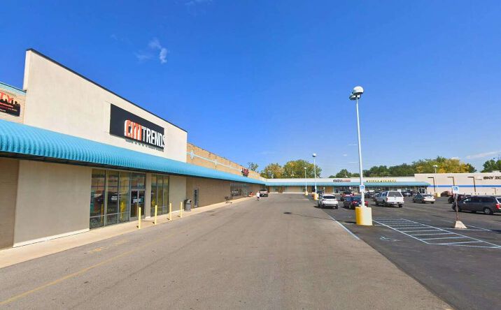 Pictures of Retail property located at 120 West Northern Avenue, Lima, OH 45801 for lease - image #1