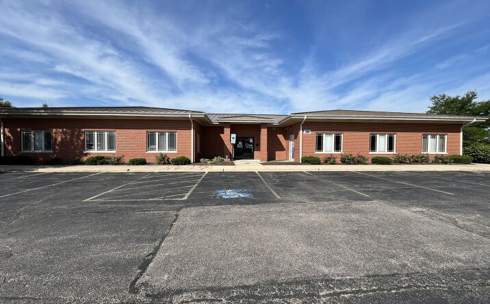 Pictures of Office property located at 3691 DARLENE Court 102, Aurora, IL 60504 for lease - image #1
