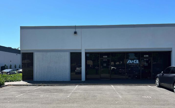 Pictures of Industrial property located at 688 E Gish Rd, San Jose, CA 95112 for lease - image #1