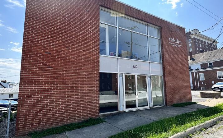 Pictures of Office property located at 612 E Jefferson St, Charlottesville, VA 22902 for lease - image #1