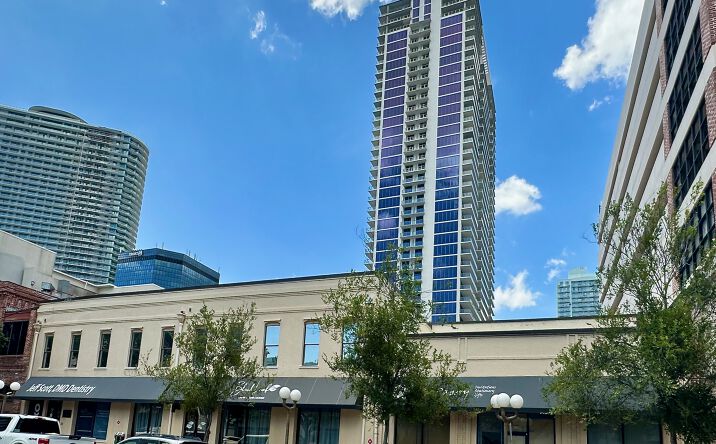 Pictures of Retail, Office property located at 235 2nd Ave S, St. Petersburg, FL 33701 for lease - image #1