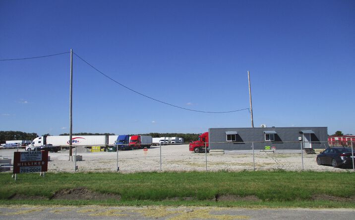 Pictures of Retail property located at 900 St Thomas Rd, Granite City, IL 62040 for lease - image #1