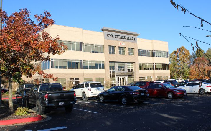 Pictures of Office property located at 3739 N Steele Blvd, Fayetteville, AR 72703 for lease - image #1