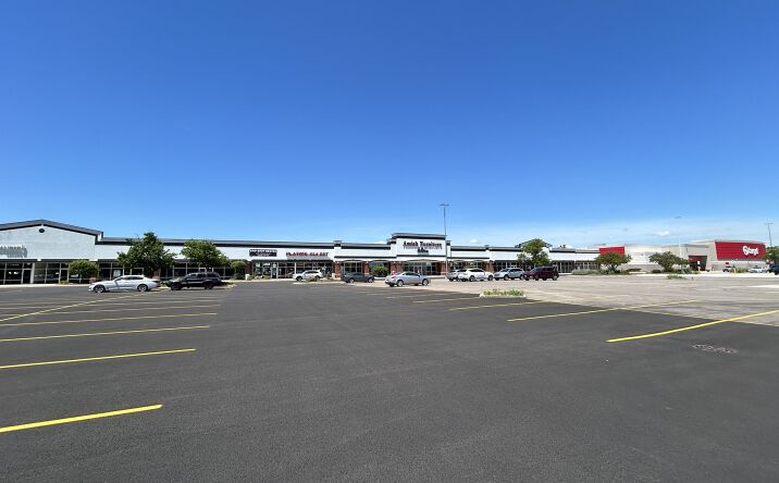 Pictures of Retail, Office property located at 81 N Randall Road, Batavia, IL 60510 for lease - image #1