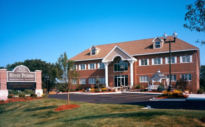 Pictures of Office property located at 912 Northwest Highway 200, Fox River Grove, IL 60021 for lease - image #1