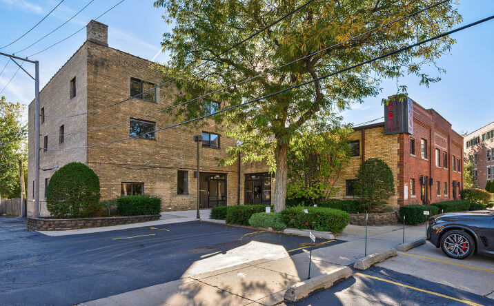 Pictures of Office property located at 660 La Salle Place SPDC-VU1, Highland Park, IL 60035 for lease - image #1