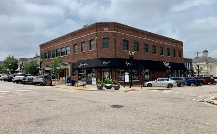 Pictures of Office property located at 202 S Cook Street 204, Barrington, IL 60010 for lease - image #1