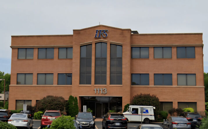 Pictures of Office, Retail, Special Purpose property located at 1113 S Milwaukee Avenue 301, Libertyville, IL 60048 for lease - image #1