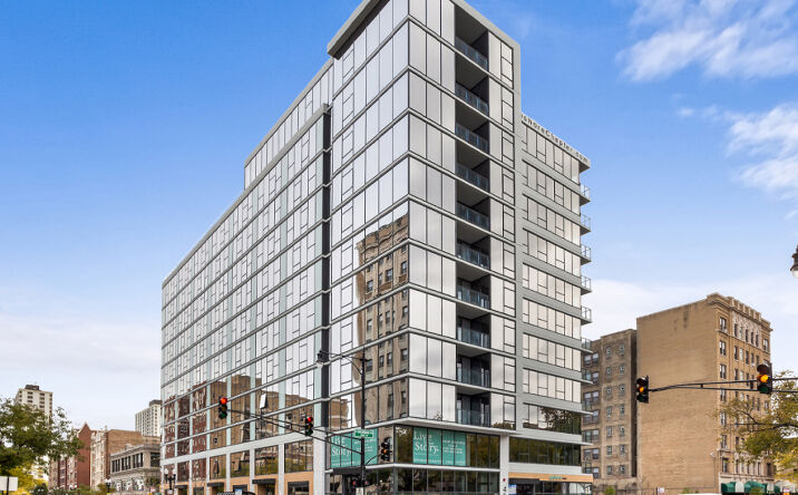 Pictures of Retail property located at 4555 N Sheridan Road, Chicago, IL 60640 for lease - image #1