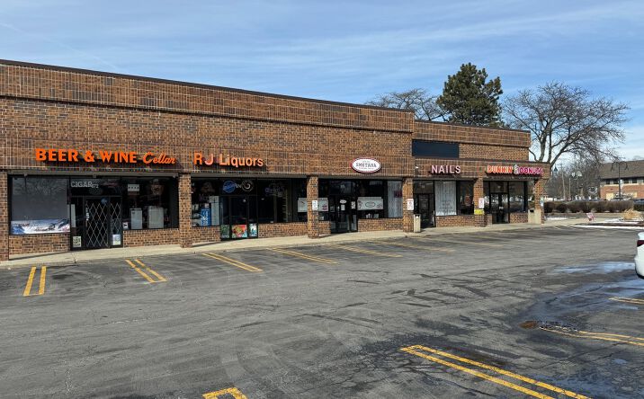 Pictures of Retail property located at 940 Harlem Avenue, Glenview, IL 60025 for lease - image #1