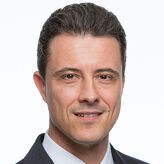 JE